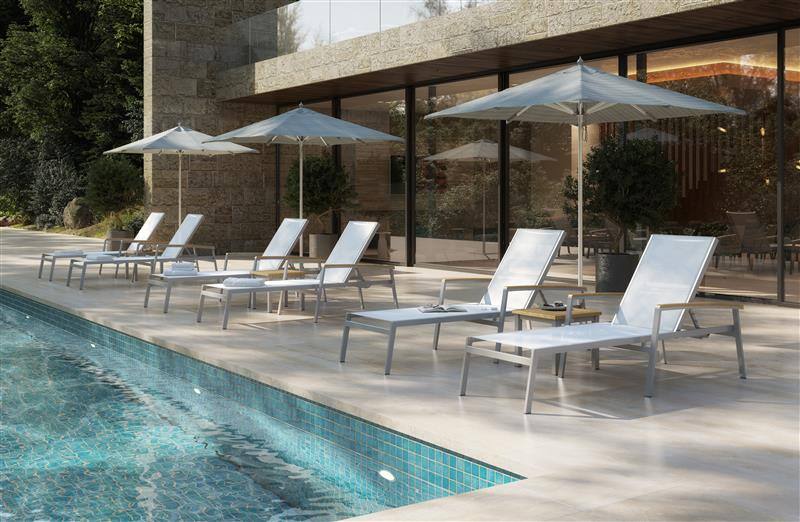 Travira_Chaises_Build_View1_LIFESTYLE